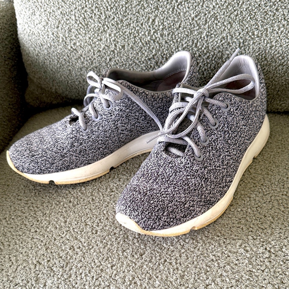 Vince Trellis Knit Sneakers Sz 7